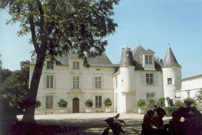 奥比昂酒庄(chateau hant -brion),又称红颜容酒庄,侯伯王庄.